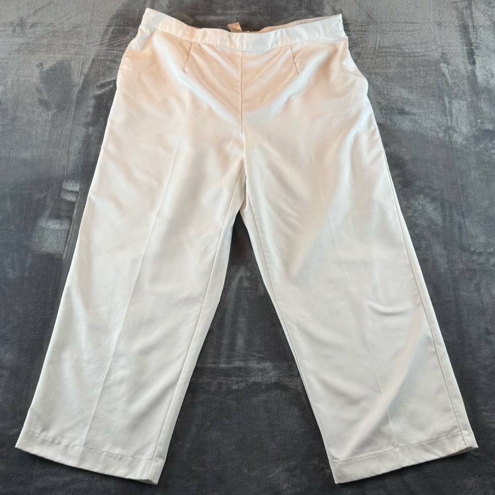 Alfred Dunner Women's White Trousers. Size‎ 18W.